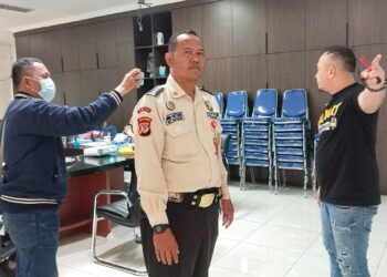 Kesal Pelayanan Buruk ATR/BPN Cianjur, Pengacara Fans and Partner Law Firm Terobos Ruang Rapat