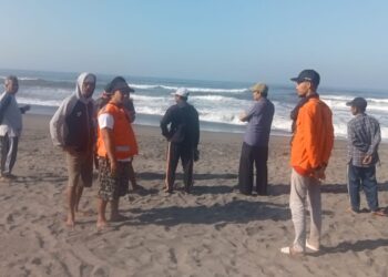 Pencarian Hari Kedua Nelayan Hilang di Pantai Cikole Masih Belum Ditemukan