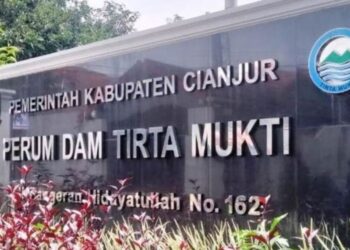 Isu Sedarah Warnai Isu Permintaan Dirtek Perumdam Cianjur Mundur