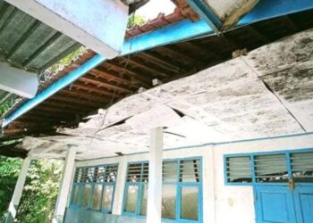 Tak Ada Anggaran Perbaikan, Dua Ruang Kelas SMPN 3 Agrabinta Nyaris Ambruk