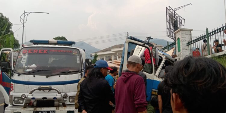 Kecelakaan Beruntun di Jalur Puncak, Truk Tabrak 4 Kendaraan dan Tewaskan Satu Orang