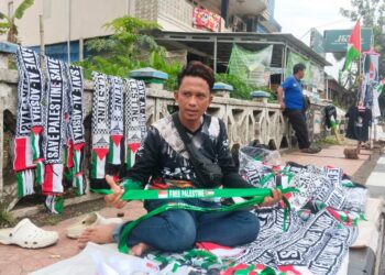 Kisah Pedagang Pernak-pernik Palestina, Berdagang Sambil Donasi