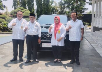Bupati Cianjur Serahkan Mobil Pinjam Pakai ke ATR/BPN Demi Percepatan Program PTSL