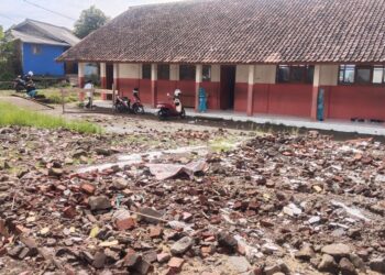 SDN Ciwalen Diduga Langgar Aturan Pembangunan Renovasi Gedung Sekolah