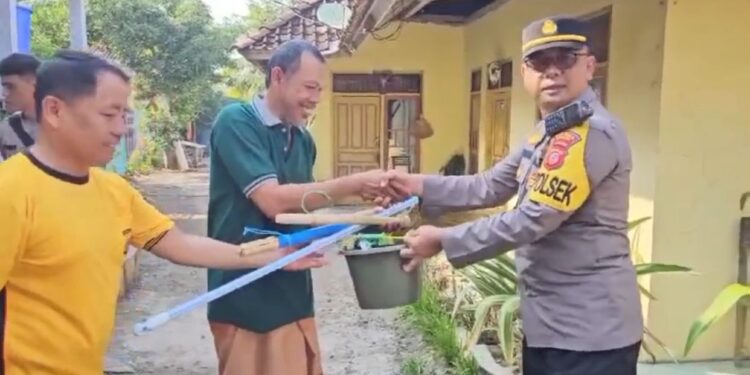 Bhakti Religi Jumsih Polsek Cidaun Jelang HUT Bhayangkara ke-78 Tahun