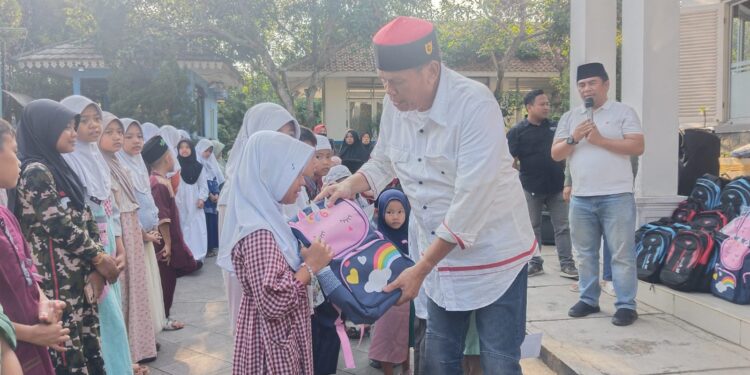 Peringati Hari Asyura, Perumdam Tirta Mukti Cianjur Santuni Ratusan Anak Yatim Piatu