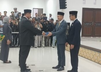Asiw Jabat Ketua DPRD Sementara, Ganjar jadi Wakil Ketua Sementara
