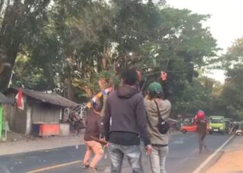 Dua Kelompok Ormas Bentrok di Cianjur, Saling Serang Pakai Sajam