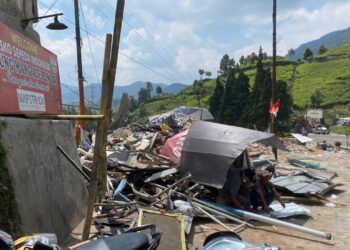 Ratusan Kios Dibongkar di Puncak, Arus Lalin Cianjur-Bogor Dialihkan ke Jalur Alternatif