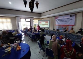 Alfamart-Diskumdagin Latih Puluhan Pelaku UMKM