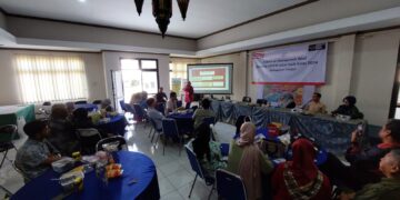 Alfamart-Diskumdagin Latih Puluhan Pelaku UMKM