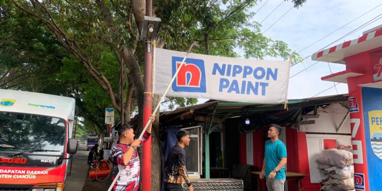 Bapenda Kabupaten Cianjur ‘Preteli’ Ratusan Reklame Kurun Dua Bulan