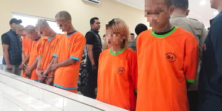 Tak Terima Disebut Bergigi Ompong, Remaja Perempuan Berambut Pirang Tega Membunuh