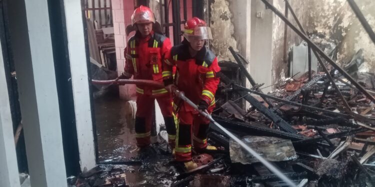 Cianjur Minim Hidran, Petugas Damkar Kerap Kelimpungan Mencari Sumber Air saat Terjadi Kebakaran