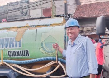 Kurun Sebulan, Perumdam Tirta Mukti Cianjur Salurkan 150 Ribu Liter Air Bersih bagi Warga Terdampak Kekeringan