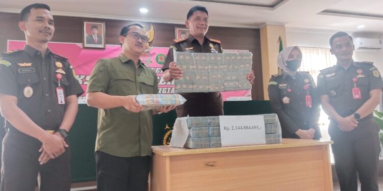 Pelaku Dugaan Korupsi Bermodus Kredit Fiktif Kembalikan Uang Rp2 Miliar Lebih ke Kejari Cianjur