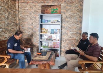 Tingkatkan Minat Baca, Disarpusda dan UPTD Pasar Ciranjang Buka Pojok Baca