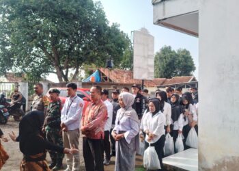 Panwaslu Kecamatan Warungkondang Lantik 121 PTPS
