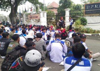 Buruh di Cianjur Tuding Pj Gubernur Tak Akomodatif Setujui UMSK