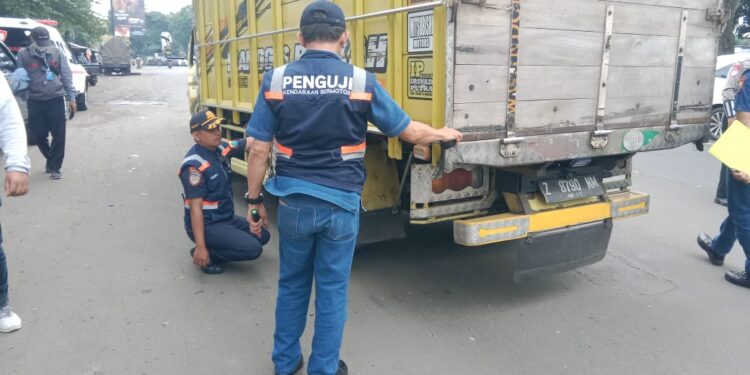 Antisipasi Kecelakaan saat Libur Nataru, Petugas Gabungan Gelar Rampcheck di Dua Titik