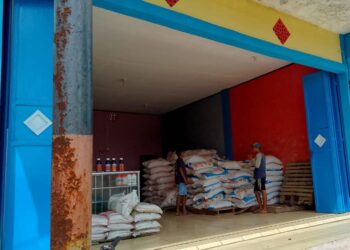Penebusan Pupuk Subsidi Cukup Menggunakan KTP, Petani di Kecamatan Cidaun Cianjur Mudah Dapat Pupuk