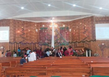 Gereja Tertua di Cianjur Laksanakan Misa Natal yang Diikuti Ratusan Jemaat