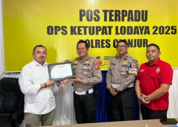 Apresiasi Kinerja Satlantas Polres Cianjur Amankan Arus Mudik dan Balik Lebaran, Logikanews dan Fans & Partners Law Firm Berikan Penghargaan