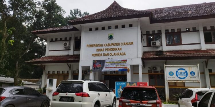 Pelajar yang Berulang Kedapatan Keluyuran saat Jam Malam Bakal Dipertimbangkan Masuk ke Barak Militer