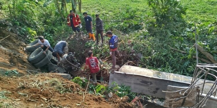 ‘Jalur Maut’ Gekbrong Telan Korban Jiwa, Truk Tangki Air Tabrak Sejumlah Kendaraan