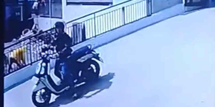 Ditinggal Sebentar Pemiliknya, Sepeda Motor Terparkir di Jalan Pengeran Hidayatullah Cianjur Dibawa Kabur Maling