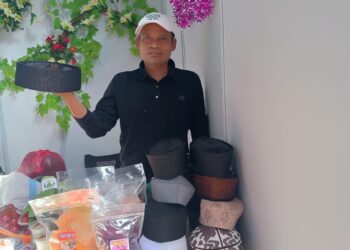 Perajin Peci Asal Gekbrong Ramaikan Jambore Koperasi dan UMKM, Butuh Suntikan Modal untuk Pengembangan Usaha