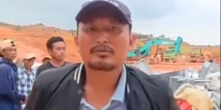 Dikerjai Mandor yang Bawa Kabur Uang Gaji, Puluhan Pekerja Asal Cianjur Telantar di Batam