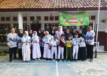 Pelajar SDN Ciranjang 2 Borong Sejumlah Medali pada Kejuaraan Renang di Bandung Barat