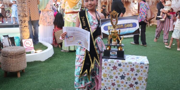 Siti Adelia Nursyifa, Siswi SD di Cianjur Raih Juara Lomba Modelling