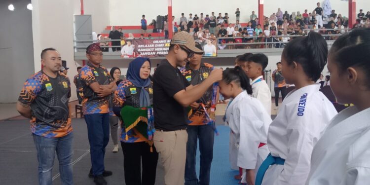 Ribuan Karateka dari Berbagai Daerah Berlaga pada Kejuaraan Karate Bupati Cianjur Cup 2025