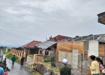 Tiga Desa di Warungkondang Diterjang Angin Puting Beliung, Puluhan Rumah Rusak