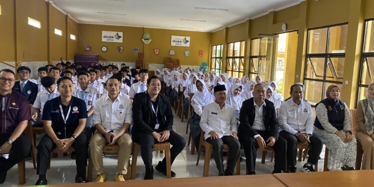 Berbagi Pengalaman Dunia Perhotelan, HFLA dan IHKA Cianjur Kunjungi SMKN 1 Cipanas