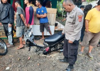 Pelajar SMP di Cibinong Meninggal Usai Sepeda Motor yang Dikendarainya Bertabrakan dengan Truk