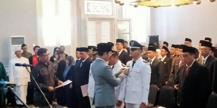 58 Pejabat Dilantik, Bupati Minta Ponsel Aktif 24 Jam