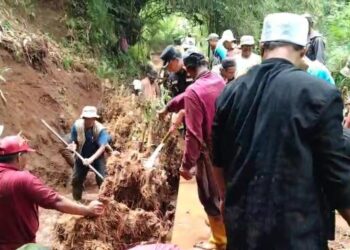 Sempat Tertimbun Material Longsor, Sungai di Cijedil Cugenang Kembali Bersih
