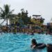 Kolam Renang Dermaga Laut Cibogo jadi Incaran Wisatawan saat Libur Nataru