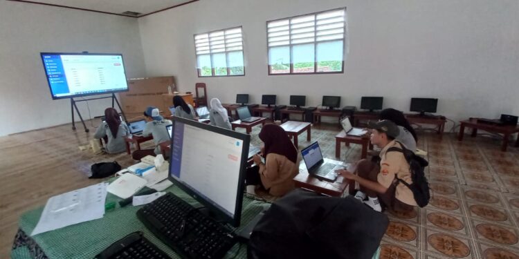 Tingkatkan Skill, PKBM Bina Insan Mulia Latih Siswanya Mahir Komputer 