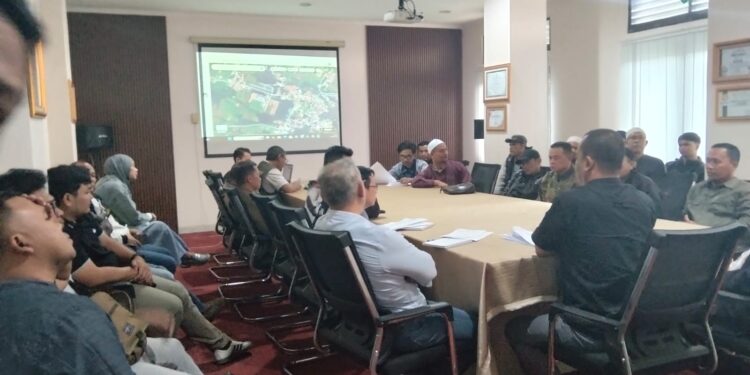 Warga Desa Benjot Protes, Ada Perusahaan Peternakan Ayam Bakal Tambah Jumlah Kandang