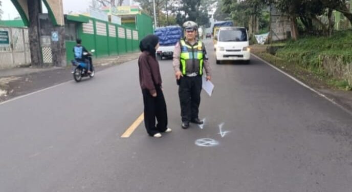 Sepeda Motor Bertabrakan dengan Mobil di Cugenang, Dua Orang Alami Luka Berat