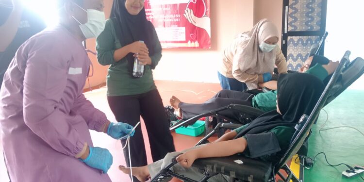 Relawan SPPG MBG Peteuycondong ‘Disedot’ Darah, Pihak Yayasan akan Merutinkan