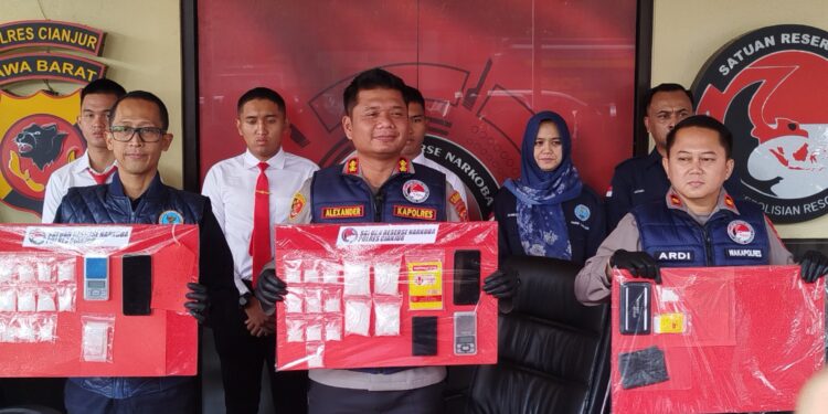 Polres Cianjur dan BNNK ‘Sikat’ Sindikat Pengedar Sabu Antarpulau