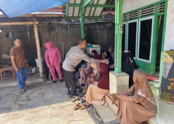 Sambut HUT Polri ke-80, Polsek Karangtengah Gelar Bakti Kesehatan di Desa Langensari