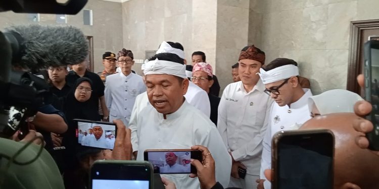 Hari Jadi Cianjur Dihadiahi Pembangunan Jalan, KDM Sebut Cikadu Kondisinya Paling Berat