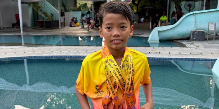 Perenang Cilik Asal Cianjur Borong Medali pada Kejuaraan Renang di Banten