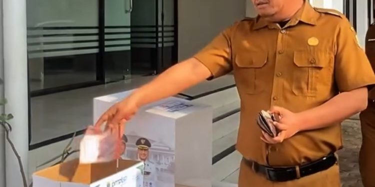 ASN di Lingkup DPMPTSP Cianjur Galang Donasi untuk Korban Gempa NTT